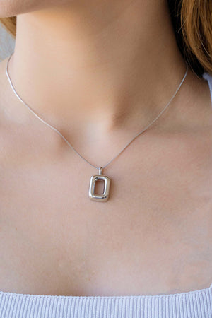 Gargantilha Veneziana Retângulo Vazado Liso Ródio Branco - 40 cm