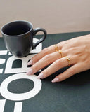 Anel Vazado Ponto de Luz Cristal Tamanho 22 Banhado a Ouro 18K