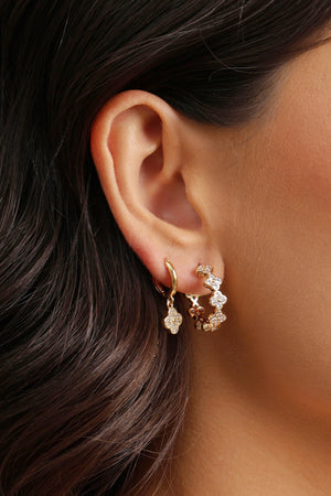 Brinco Argola Click Flor Cravejada Cristal 2.2 cm Banhado a Ouro 18K