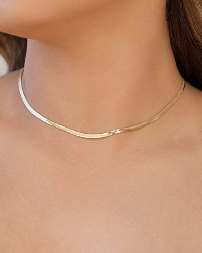 Choker Malha Fita 3 mm Banhado a Ouro 18K - 33 cm