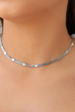 Choker Veneziana Tripla Detalhada Ródio Branco