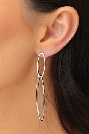 Brinco Elíptico Duplo Vazado 7.3 cm Ródio Branco