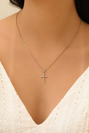 Gargantilha Veneziana Cruz Coração Cravejado Cristal Ródio Branco - 45 cm