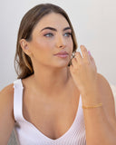 Brinco Argola Frontal Torcida Detalhes 1.2 cm Banhado a Ouro 18K