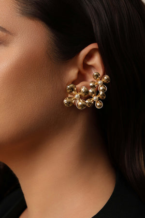 Ear Cuff Flores Pérolas 5.2 cm Banhado a Ouro 18K