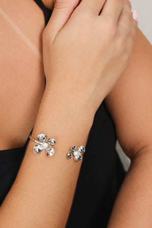 Bracelete Flor Pérola Ródio Branco