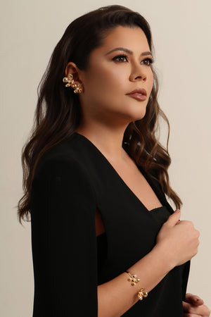 Brinco Flor Pérola 1.9 cm Banhado a Ouro 18K