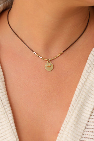 Choker Fio Coreano Redondo Liso Ponto de Luz Cristal Banhado a Ouro 18K