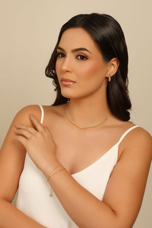 Brinco Argola Click Bolinhas Vazadas 1.9 cm Banhado a Ouro 18K