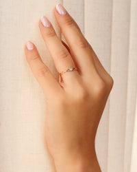 Anel Entrelaçado Ponto de Luz Cristal Tamanho 14 Banhado a Ouro 18K