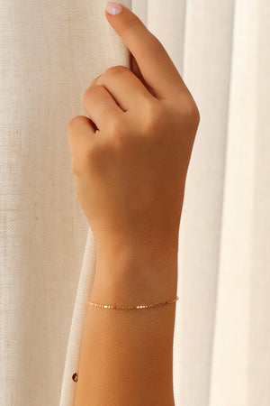 Pulseira Plaquinhas Achatadas 1.5 mm Banhado a Ouro 18K