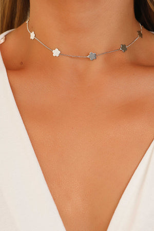 Choker Flores Texturizadas 8 mm Ródio Branco