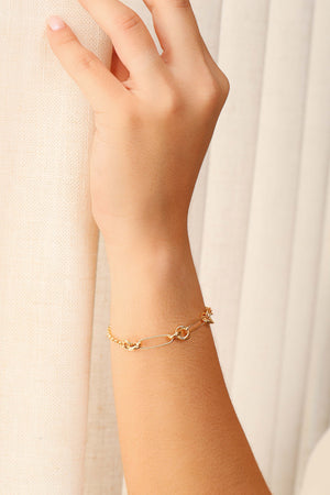 Pulseira Elos Entrelaçados Banhado a Ouro 18K