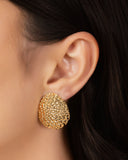 Brinco Gota Texturizada 2.9 cm Banhado a Ouro 18K