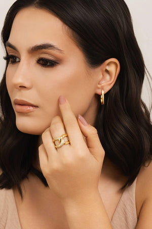 Anel Entrelaçado Cravejado Cristal Tamanho 12 Banhado a Ouro 18K