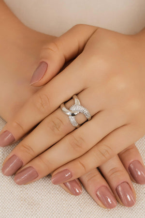 Anel Entrelaçado Cravejado Cristal Tamanho 12 Ródio Branco