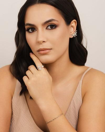Ear Cuff Flores Cravejado Cristal 2,9 cm Ródio Branco