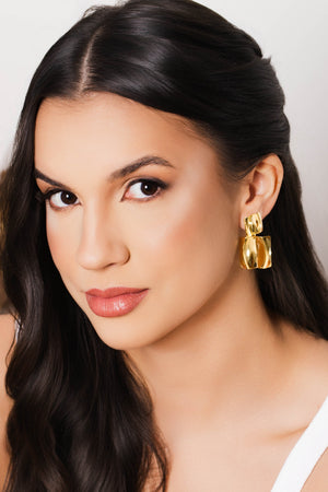 Brinco Geométrico Orgânico 4.2 cm Banhado a Ouro 18K