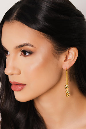 Brinco Argola Click Franjas Bolas Lisas 7.6 cm Banhado a Ouro 18K