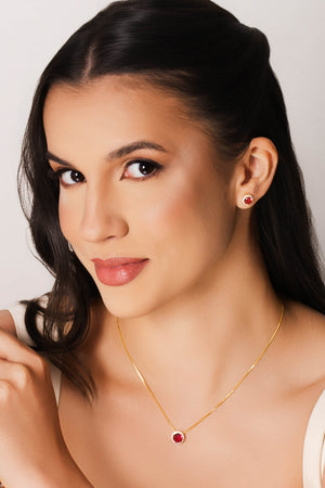 Conjunto Ponto de Luz Rubi Cravejado Cristal Banhado a Ouro 18K