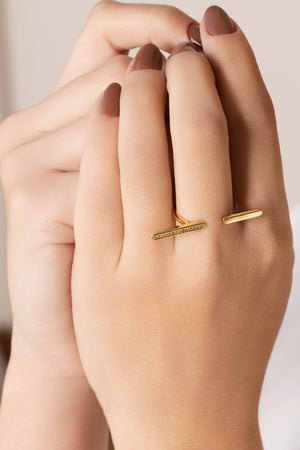 Anel Ajustável Palitos Cravejado Cristal Tamanho P Banhado a Ouro 18K