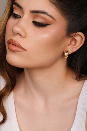 Brinco Argola Click Abaulada Lisa 1.7 cm Banhado a Ouro 18K