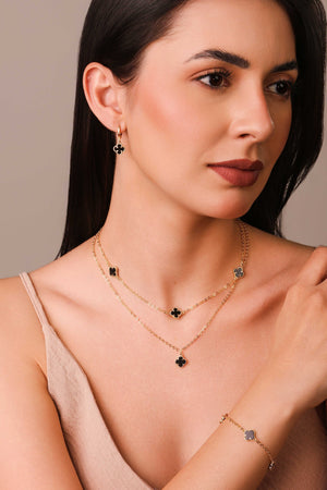 Pulseira Elos Trevos Tom Onix Banhado a Ouro 18K