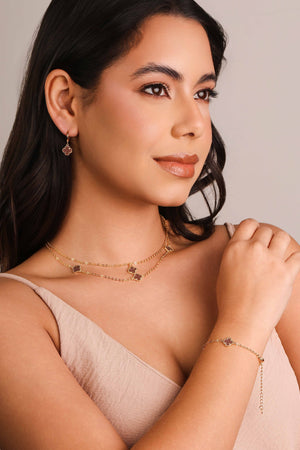 Pulseira Elos Trevos Tom Rubi Banhado a Ouro 18K