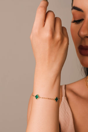 Pulseira Elos Trevos Tom Esmeralda Banhado a Ouro 18K