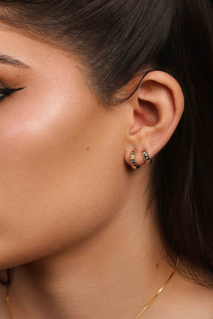 Dupla de Argolas Pontos de Luz Coloridos Banhado a Ouro 18K