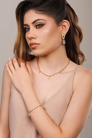 Brinco Gota Dupla Vazado Cristal Banhado a Ouro 18K