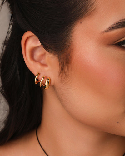 Ear Cuff Três Filetes Lisos 1,7 cm Banhado a Ouro 18K
