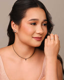 Choker Fio Coreano Preto Cruz Lisa Ródio Branco