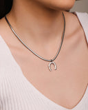 Gargantilha Snake Ferradura Cravejada Cristal Ródio Branco - 40 cm