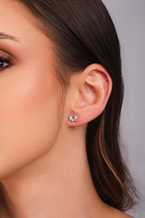 Brinco Duplo Borboleta e Flor Cravejado Cristal Ródio Branco