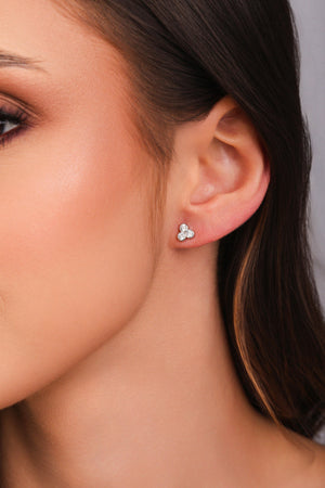 Brinco Ponto de Luz Triplo Cristal Ródio Branco