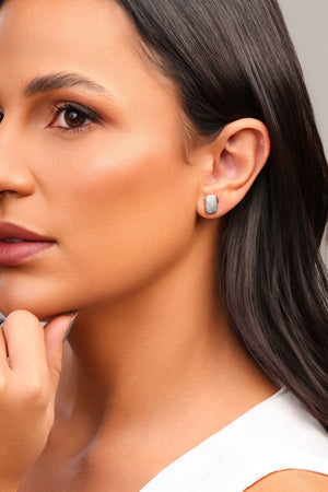 Brinco Retangular Cravejado Cristal Ródio Branco