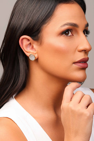 Brinco Orgânico Cravejado Cristal 1.5 cm Banhado a Ouro 18K