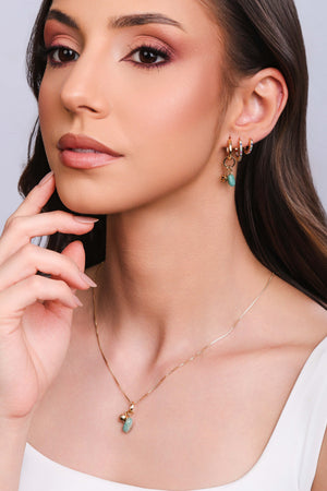 Brinco Argola Click Cravejada Colorida 1.5 cm Banhado a Ouro 18K