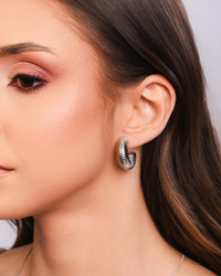 Brinco Argola Tubo Mola ABS  2.5 cm Ródio Branco