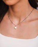 Gargantilha Plaquinhas Concha Perolada Ródio Branco - 40 cm