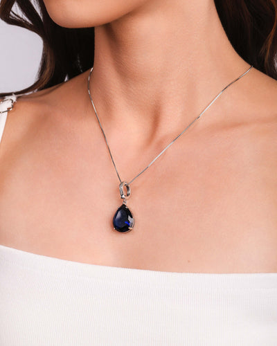Pingente Gota Safira Azul Cravejada Cristal Ródio Branco