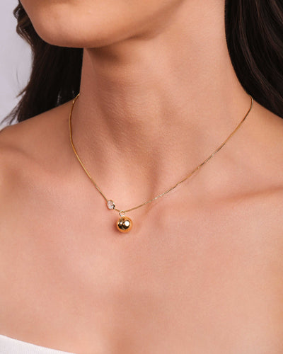 Choker Veneziana Bola Lisa e Ponto de Luz Cristal Banhado a Ouro 18K - 35 cm