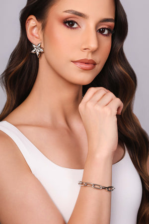 Brinco Flor Lisa 2.9 cm Ródio Branco