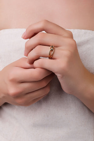 Anel Ajustável Nó Tamanho P Banhado a Ouro 18K