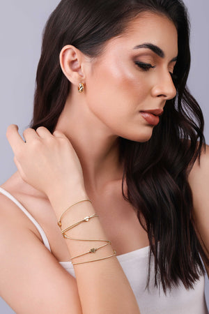 Brinco Argola Click Torcida Lisa 1.4 cm Banhado a Ouro 18K