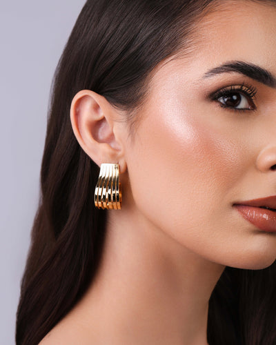 Brinco Argola Gota Filetes Liso 3,1 cm Banhado a Ouro 18K