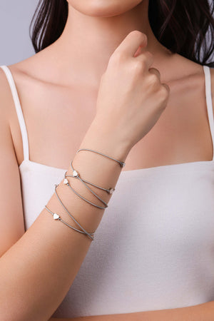 Pulseira Corda de Violão Corações Ródio Branco