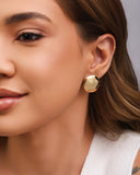 Brinco Redondo Orgânico Amassado 2.2 cm Banhado a Ouro 18K