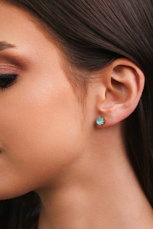 Brinco Ponto de Luz Topázio Sky 6 mm Banhado a Ouro 18K